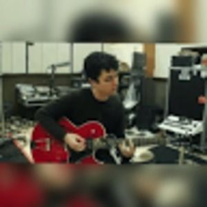 Meet your Posher, Elia